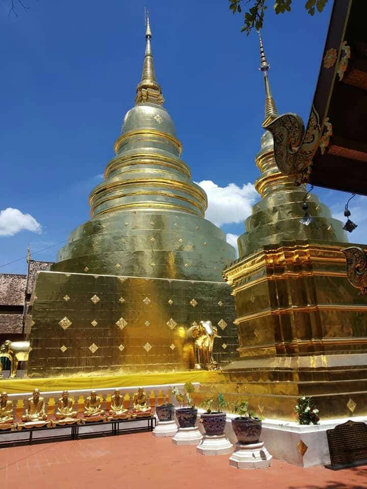 พระสิงห์2.jpg