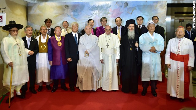 140818081524-02-pope-sk-0818-horizontal-gallery.jpg