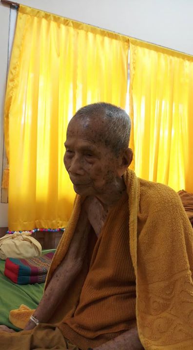 1514030842_756_สมาชิกชุมนุมพุทธรรมกรร.jpg