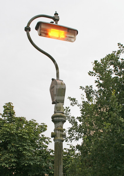 174673-old-fashioned-street-lamp-papworth-st-agnes.jpg