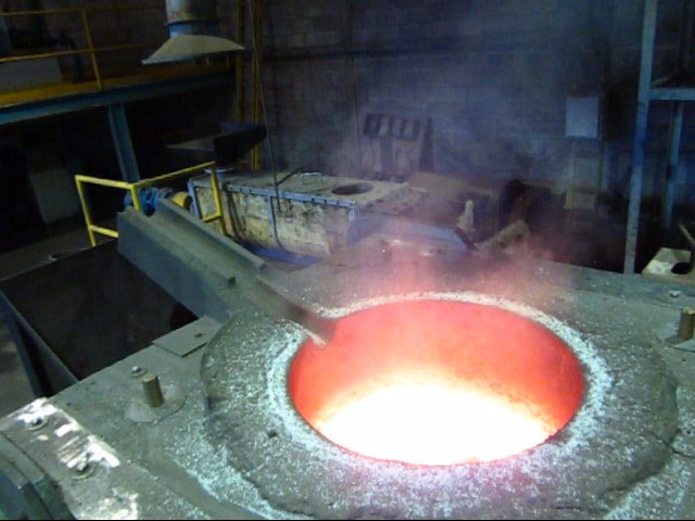 Aluminum-melting-furnace.jpg