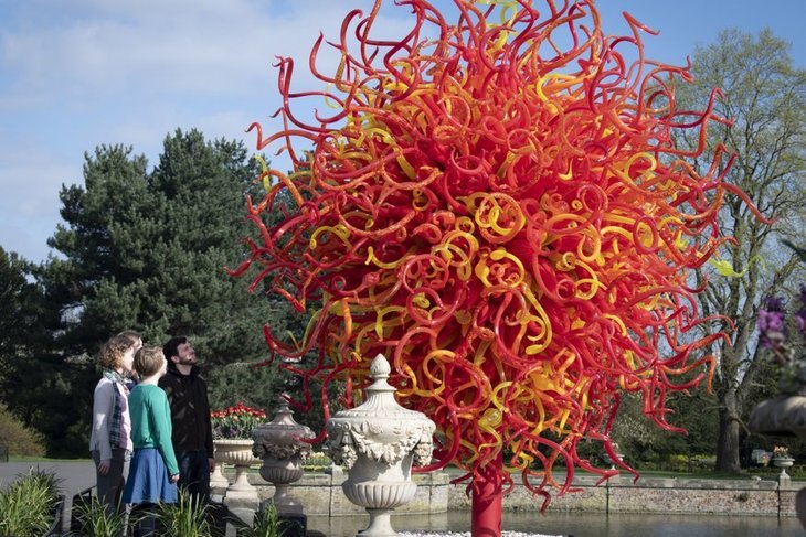 dale_chihuly__summer_sun__2018__royal_botanic_gardens__kew__london__installed_2019_-2.jpg