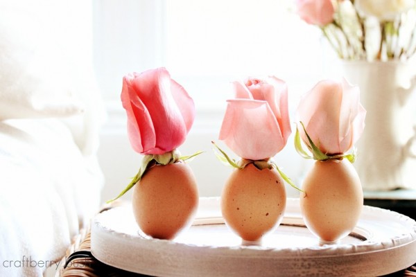 egg-shell-tiny-flower-vase-600x400.jpg