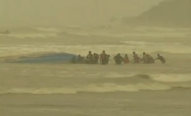 Malaysia-boat-tragedy.jpg
