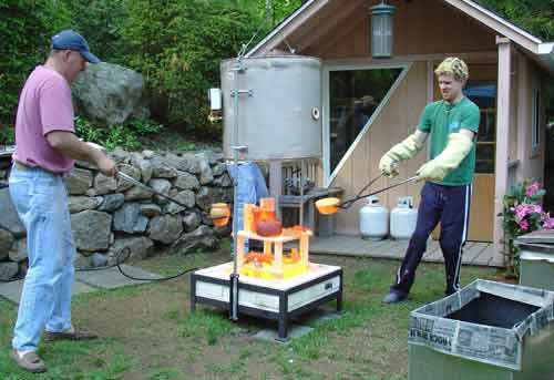 pots-out-of-raku-kiln.jpg