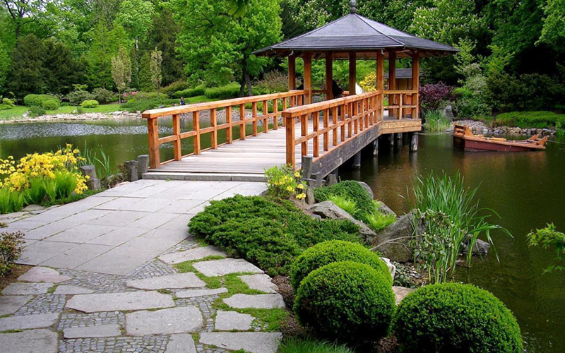 Wdnesday japenese-garden-ideas-14sm.jpg